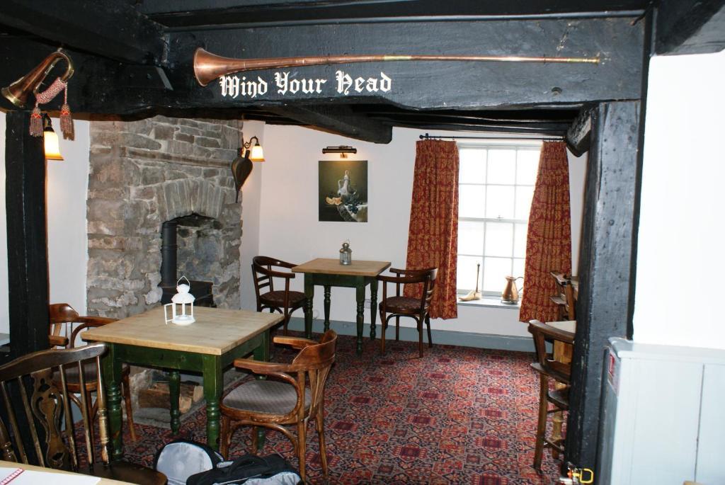The Old Black Lion Hay-On-Wye Bagian luar foto