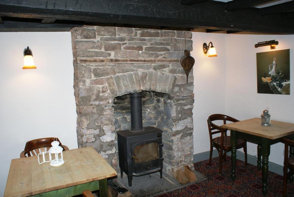 The Old Black Lion Hay-On-Wye Bagian luar foto